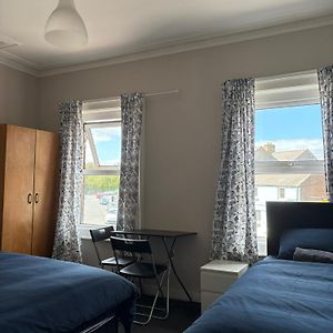 Superb Triple Room Near Croke Park - 2